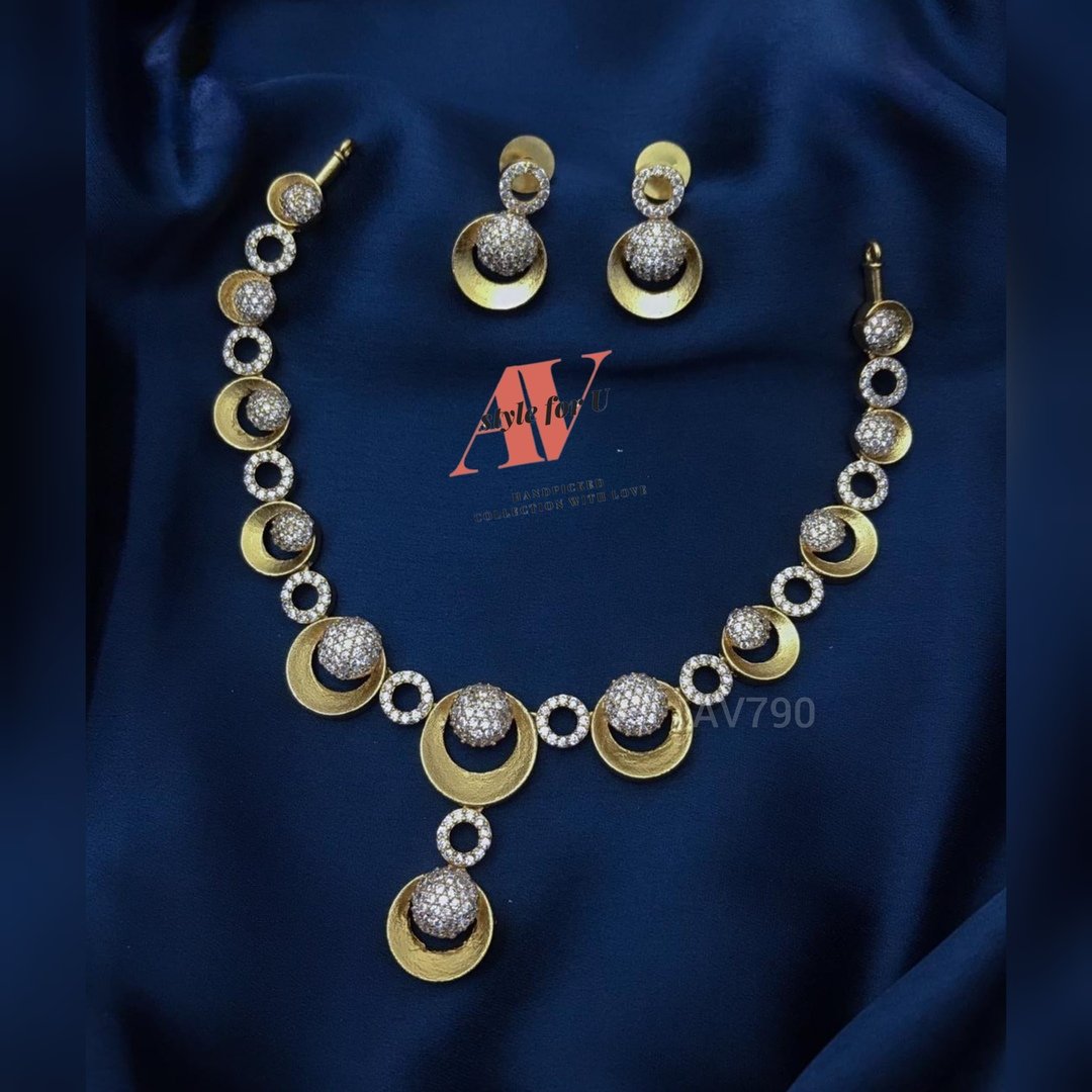 CZ Matte Necklace Set