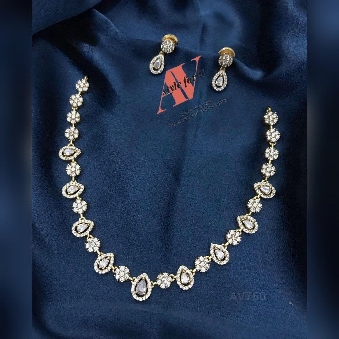 CZ Necklace Se