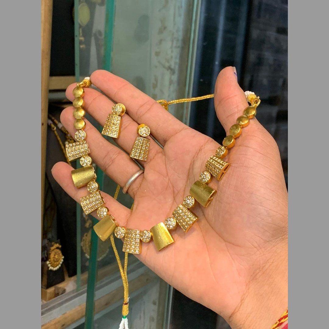 Exquisite Matte Finish Necklace Set