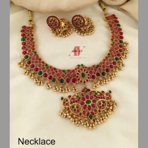 MATTE  GOLD BEADS NECKLACE