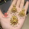 Exquisite Earrings with Pendant: A Fusion of Elegance and Style