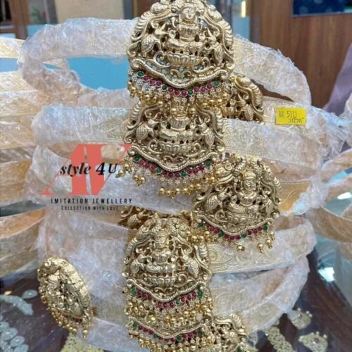 Plain Gold Hip Belt with Big Lakshmi Dollar