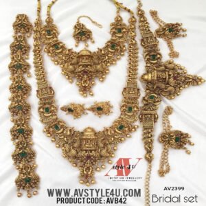 Matte Bridal Jewellery Set with Green Beads