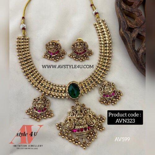 Lakshmi Necklace Set