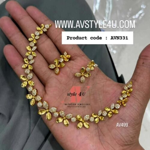 Premium Flower Necklace