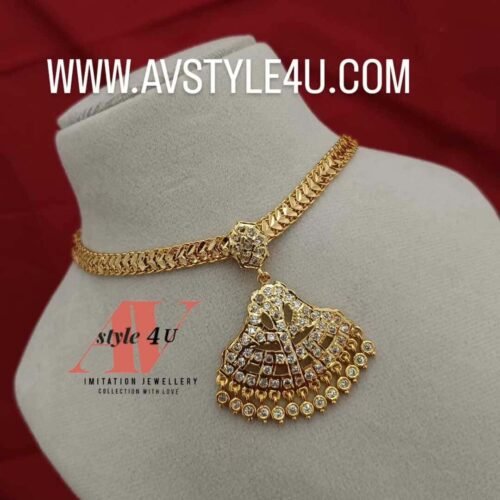 Nan Design Necklaces