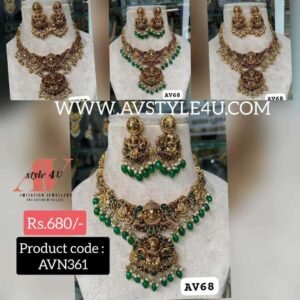 LAKSHMI Necklace Set