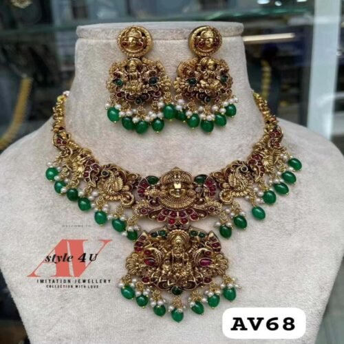 LAKSHMI Necklace Set